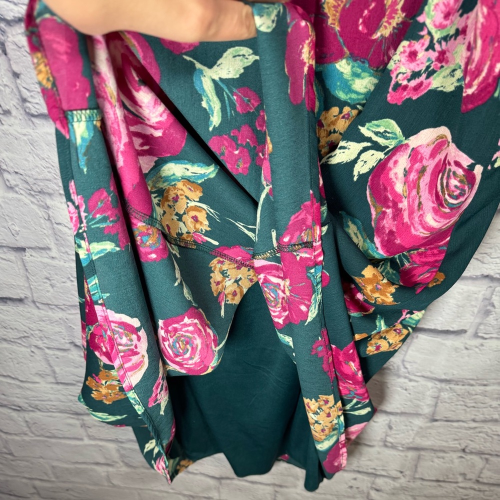 Everly Sleeveless Green and pink‎ Floral dress women’s size medium - Picture 4 of 7